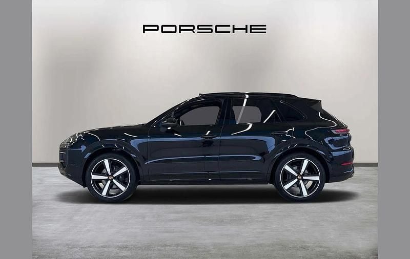 Used Porsche Cayenne 348 HP (255 kW) 2025 Black SUV