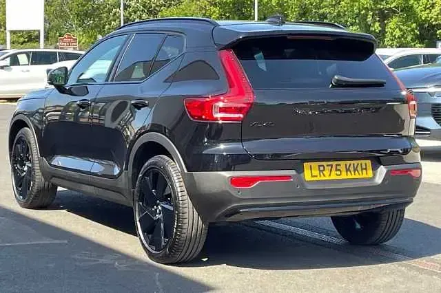 Used Volvo XC40 Plus 194 HP (142 kW) 2025 Black SUV