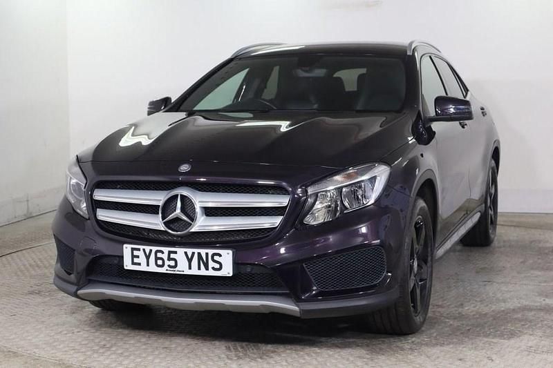 Used Mercedes GLA200 AMG line 136 HP (100 kW) 2015 Mauve/purple SUV