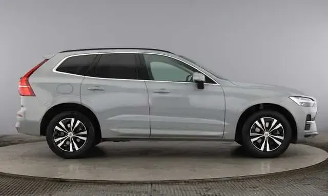 Used Volvo XC60 Core 247 HP (181 kW) 2024 SUV