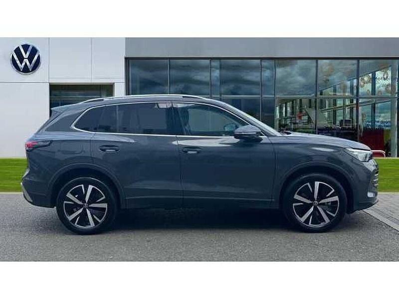 Used VW Tiguan Elegance 204 HP (150 kW) 2025 Dolphin grey metallic SUV