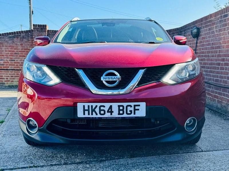 Used Nissan Qashqai S 130 HP (95 kW) 2014 Red SUV