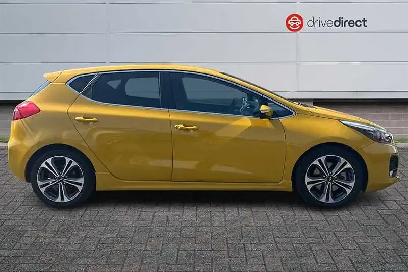 Used Kia Ceed GT-Line 134 HP (98 kW) 2016 Yellow Hatchback