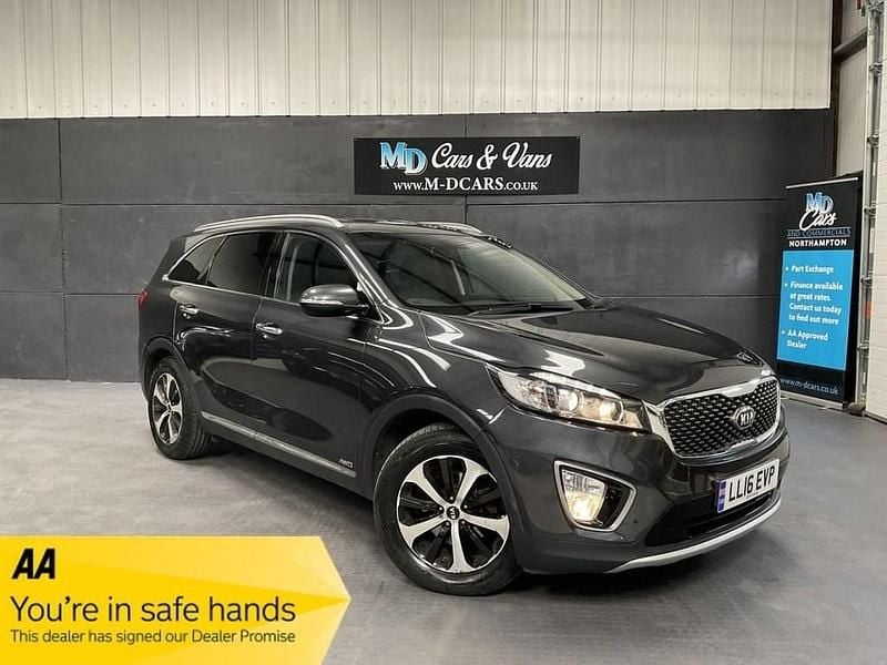 Grey Used 2016 Kia Sorento SUV | £12,990 (Fair price) - Image 1/4
