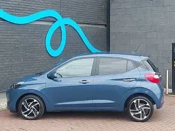 Used Hyundai i10 Premium 2024 Blue Hatchback