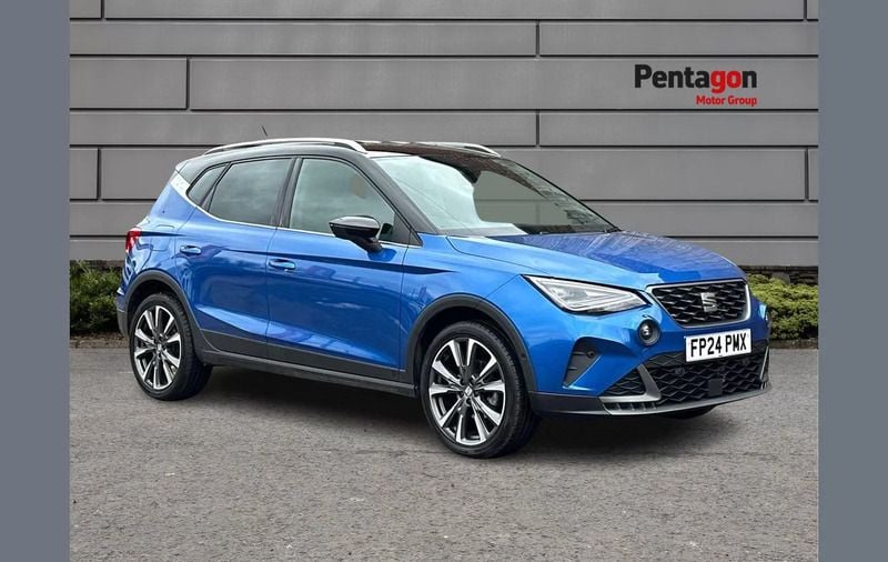 Blue Used 2024 Seat Arona FR SUV | £16,995 (Fair price) - Image 1/4