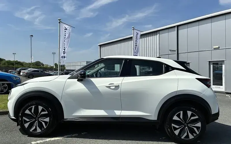 Used Nissan Juke Acenta 114 HP (83 kW) 2023 White SUV