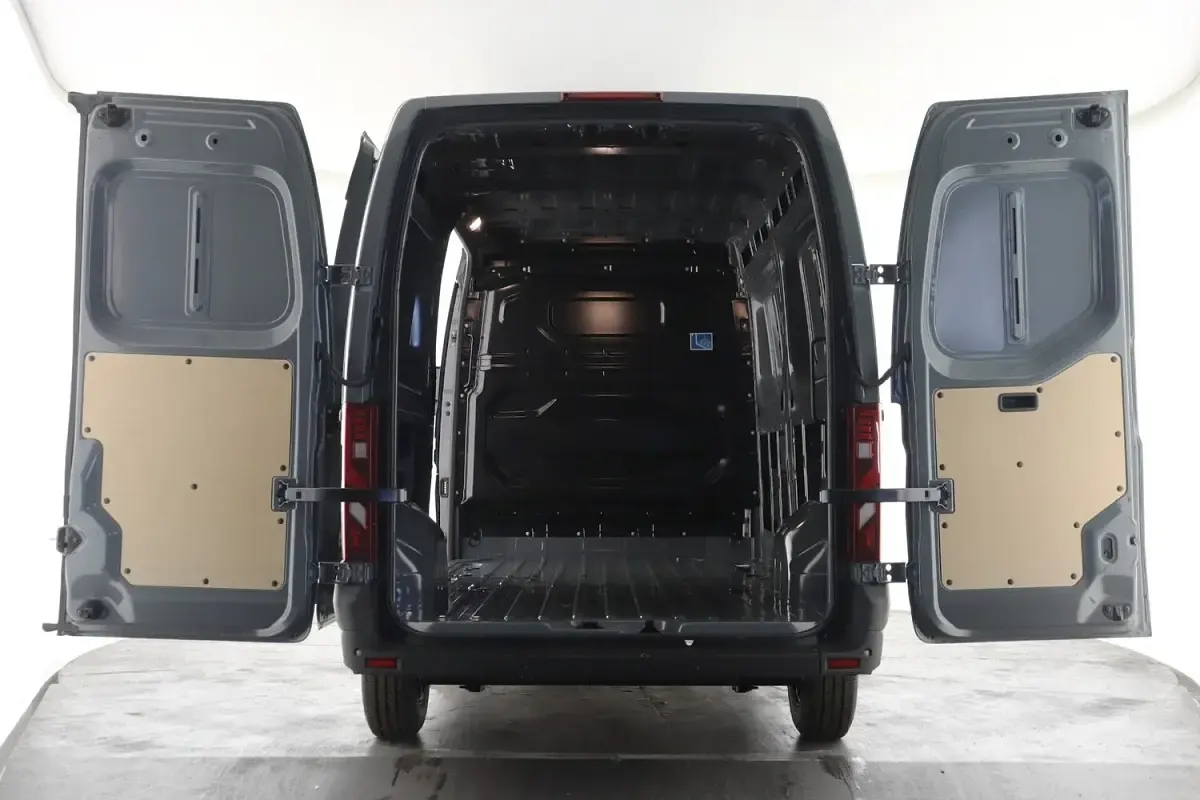 New Renault Master 2026 Grey MPV