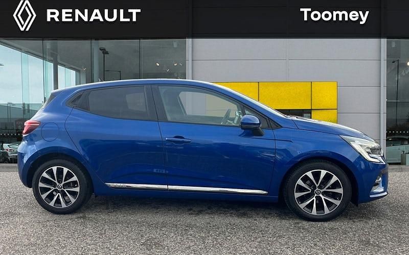 Used Renault Clio V Iconic 101 HP (74 kW) 2020 Blue  Hatchback