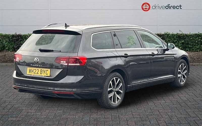 Used VW Passat SEL 150 HP (110 kW) 2022 Grey Estate