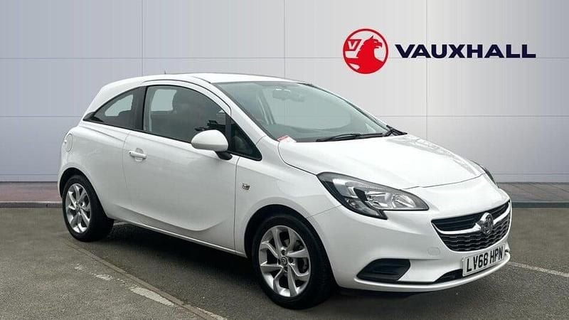 Used Vauxhall Corsa Sport 75 HP (55 kW) 2018 White Hatchback