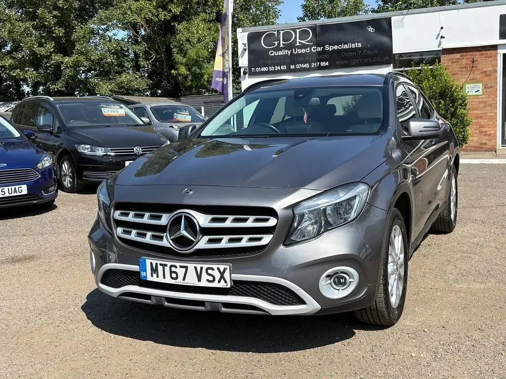 Used Mercedes GLA200 SE 156 HP (114 kW) 2018 Grey SUV