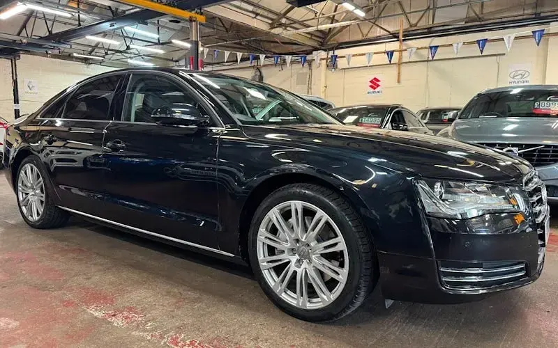 Used Audi A8 250 HP (183 kW) 2013 Sedan