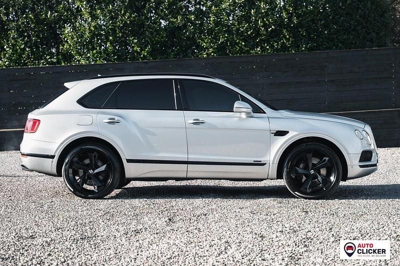 Used Bentley Bentayga 435 HP (319 kW) 2018 Grey SUV