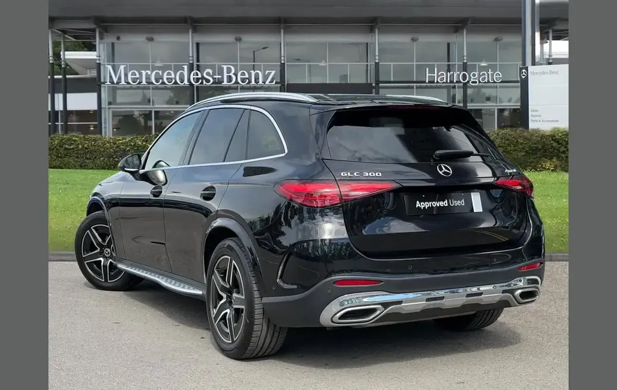 Used Mercedes GLC300 AMG line 254 HP (186 kW) 2023 Black SUV