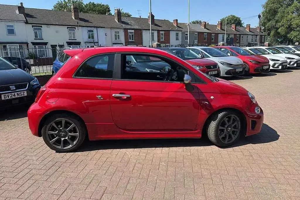 Used Abarth 595 165 HP (121 kW) 2023 Red Hatchback