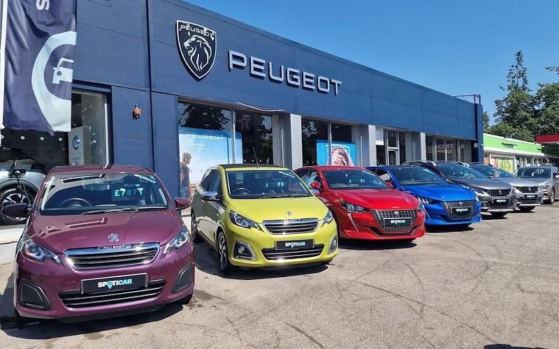 Used 2023 Peugeot e-208 GTi Hatchback | £12,959 (Fair price) - Image 1/2