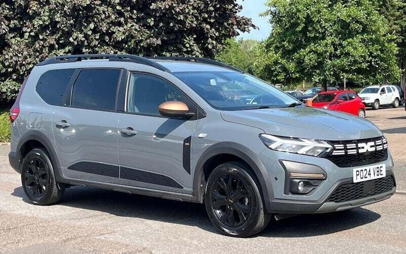 Used 2024 Dacia Jogger Extreme Estate | £17,962 (Fair price) - Image 1/3