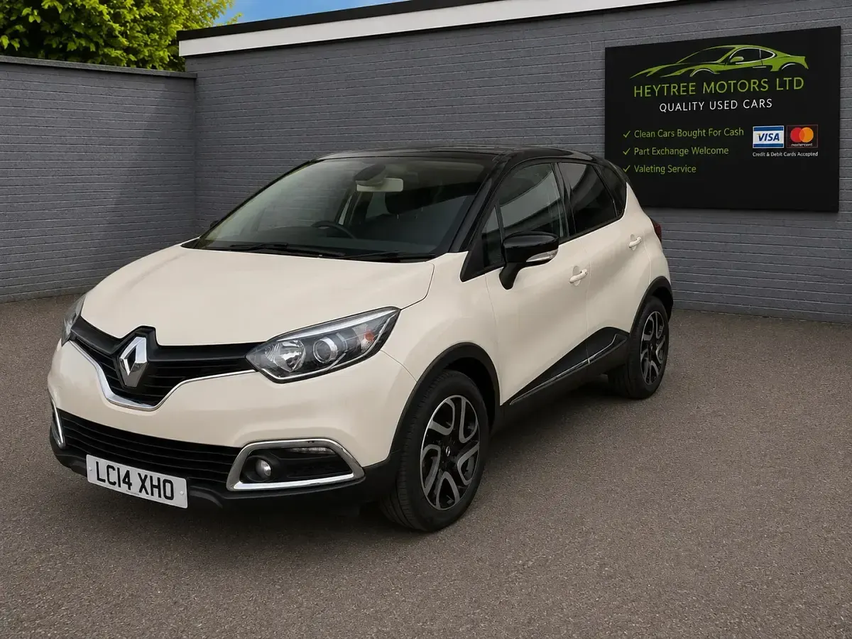 Used Renault Captur Dynamique 90 HP (66 kW) 2014 Cream SUV