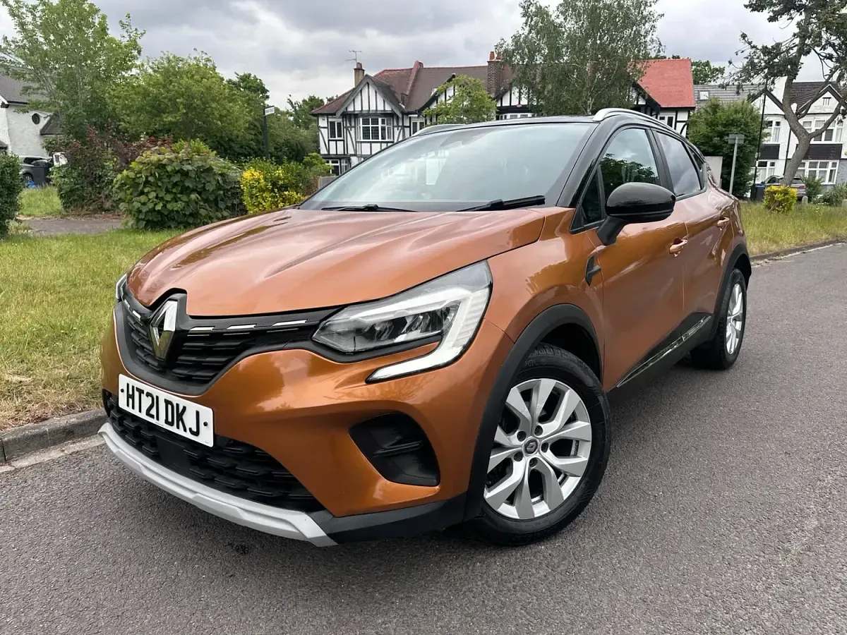 Used Renault Captur Iconic 2021 Orange SUV