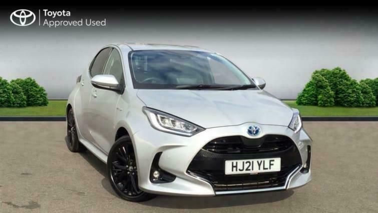 Tyrol silver Used 2021 Toyota Yaris Hybrid Hatchback | £16,994 (Fair price) - Image 1/4