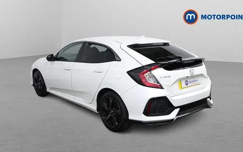 Käytetty Honda Civic SR 126 HP (92 kW) 2022 Viistoperä