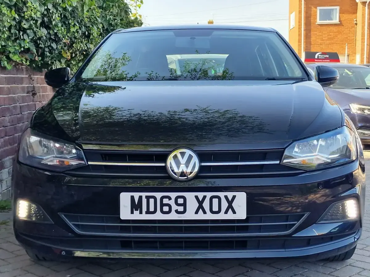 Used VW Polo SE 80 HP (58 kW) 2020 Black Hatchback