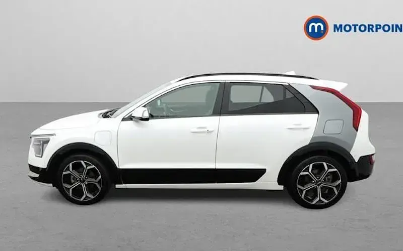 Used Kia Niro 182 HP (133 kW) 2023 White SUV