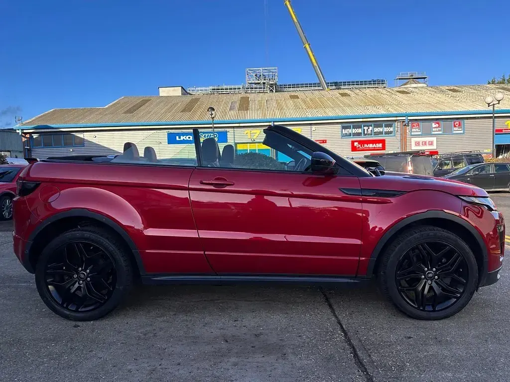 Used Land Rover Range Rover evoque HSE Dynamic 237 HP (174 kW) 2016 Red Cabriolet