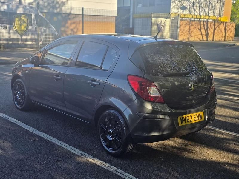Second-hand Vauxhall Corsa 2012 Gri Hatchback