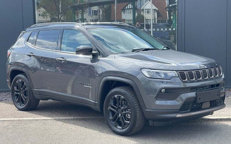 Used 2022 Jeep Compass SUV | £28,998 - Image 1/4