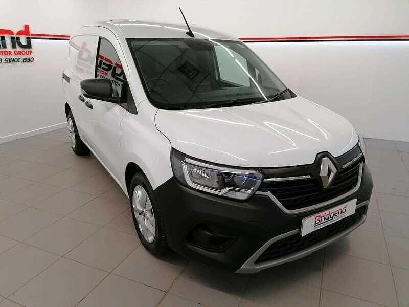 White Used 2023 Renault Kangoo Van | £13,999 (Expensive) - Image 1/4