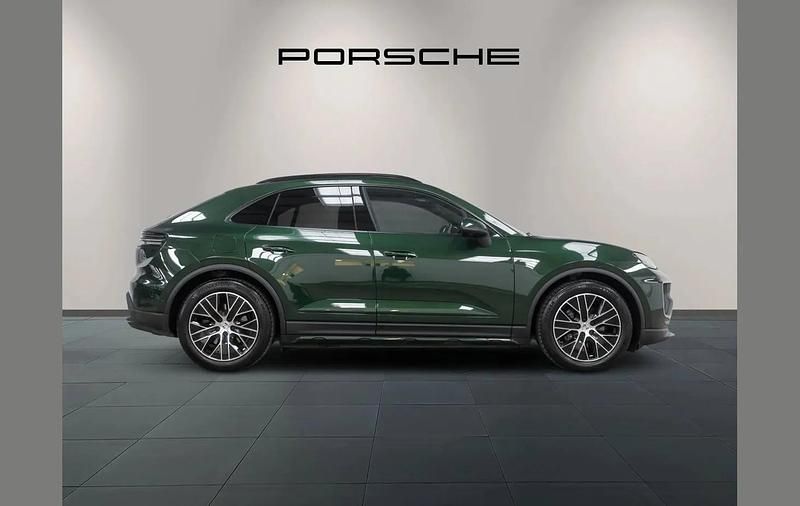 Used Porsche Macan 264 kW (360 HP) 2025 Green SUV