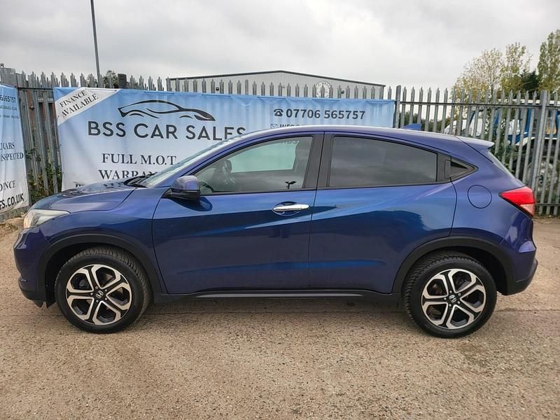 Used Honda HR-V SE 120 HP (88 kW) 2016 Blue SUV