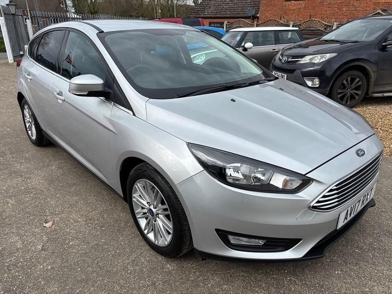 Used Ford Focus Zetec 2017 Silver Hatchback