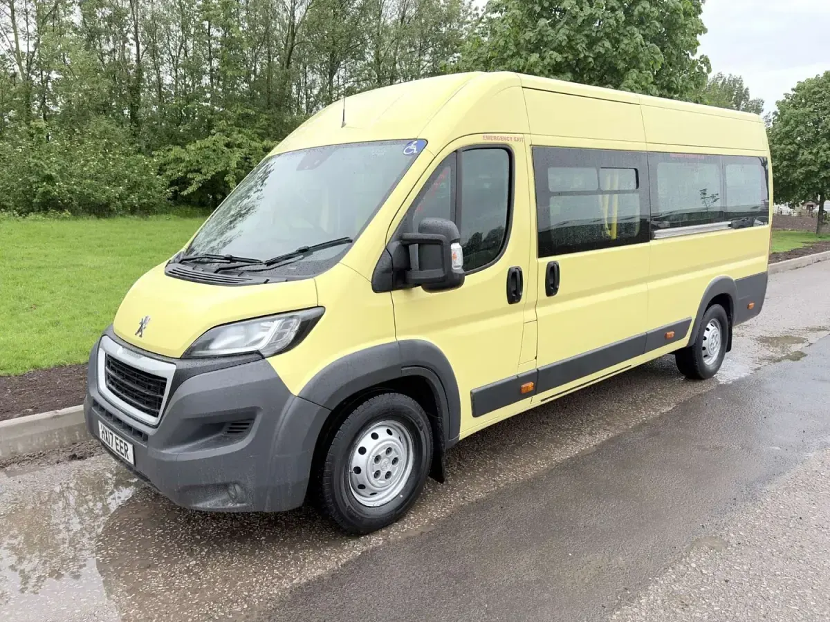 Używany Peugeot Boxer 2017 Żółty Van