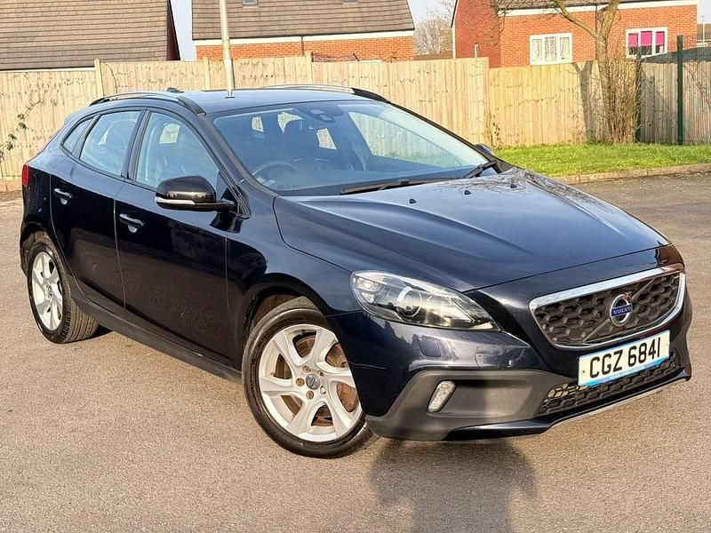 Used Volvo V40 2016 Blue Hatchback