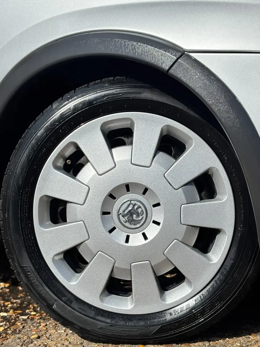 Used Vauxhall Corsa Design Edition 2005 Silver Hatchback