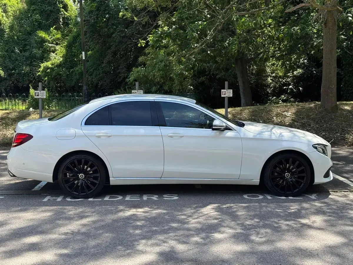 Used Mercedes E220 SE 2016 White Sedan