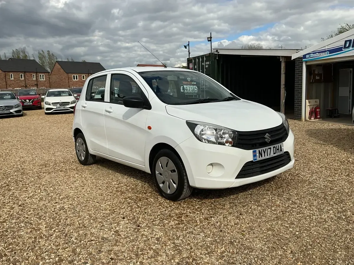 Used Suzuki Celerio 68 HP (50 kW) 2017 White Hatchback