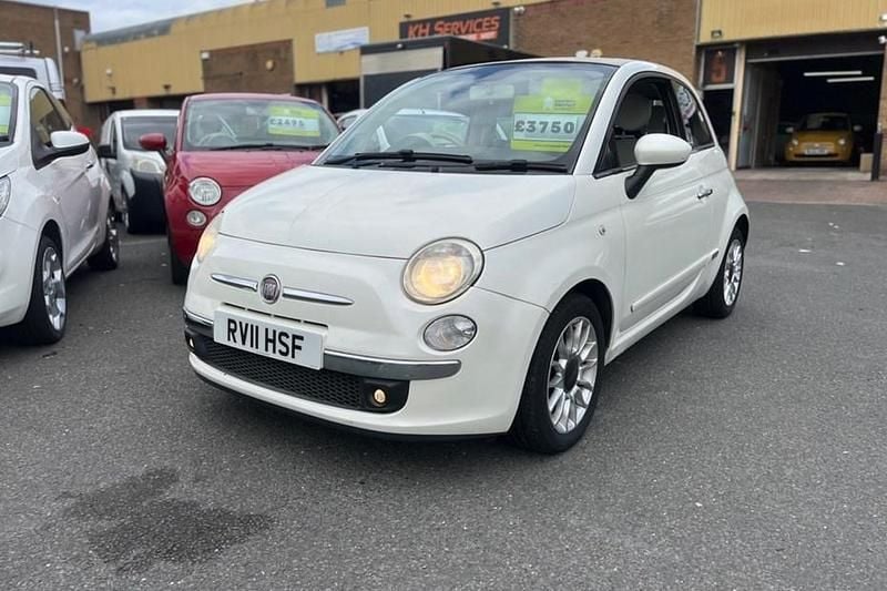Used 2011 Fiat 500C Lounge Cabriolet | £3,750 (Good price) - Image 1/1