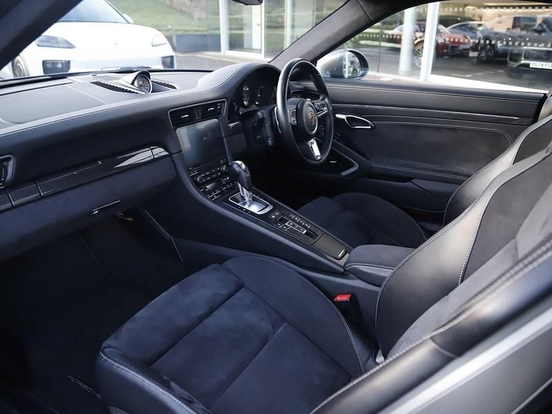 Used Porsche 911 Carrera 4 GTS 450 HP (330 kW) 2018 Grey Coupe