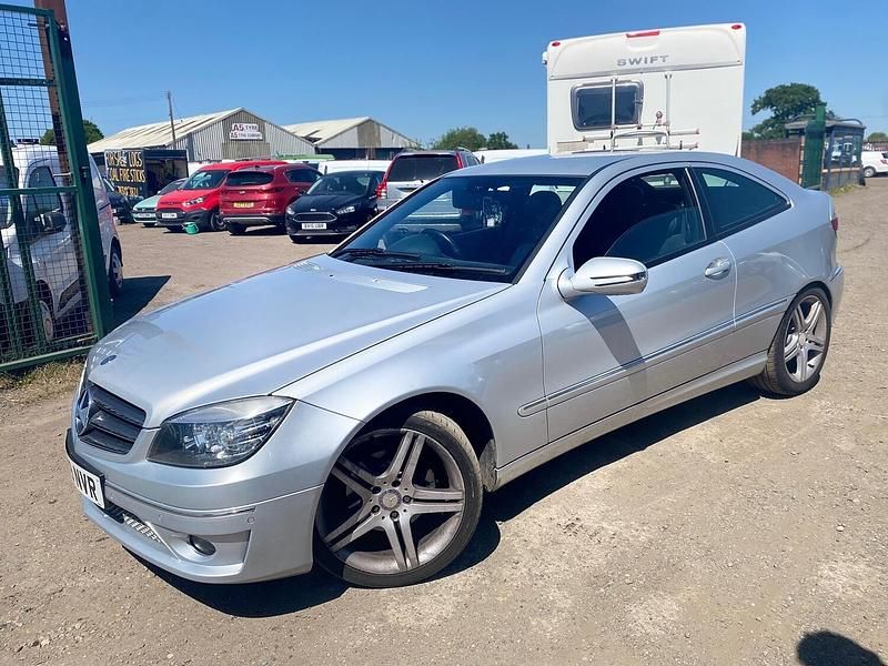 Silver Used 2009 Mercedes CLC180 Hatchback | £1,995 (Fair price) - Image 1/4
