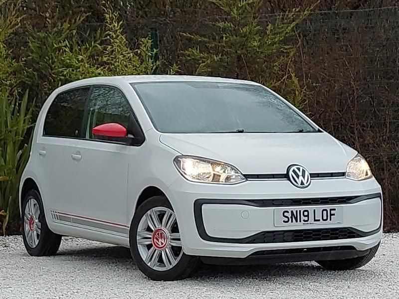 Used VW up! Beats 60 HP (44 kW) 2019 White Hatchback