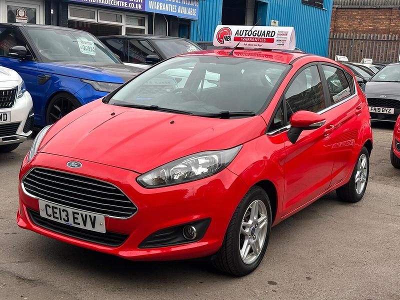 Used Ford Fiesta Zetec 2013 Red Hatchback