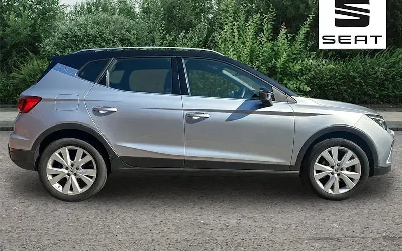 Used Seat Arona Xperience 110 HP (80 kW) 2023 Silver SUV