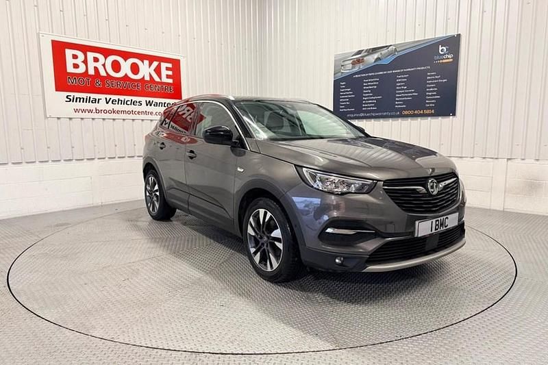 Used Vauxhall Grandland X SRi 130 HP (95 kW) 2020 Grey SUV
