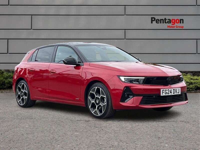 Red Used 2024 Vauxhall Astra Ultimate Hatchback | £20,995 (Fair price) - Image 1/4