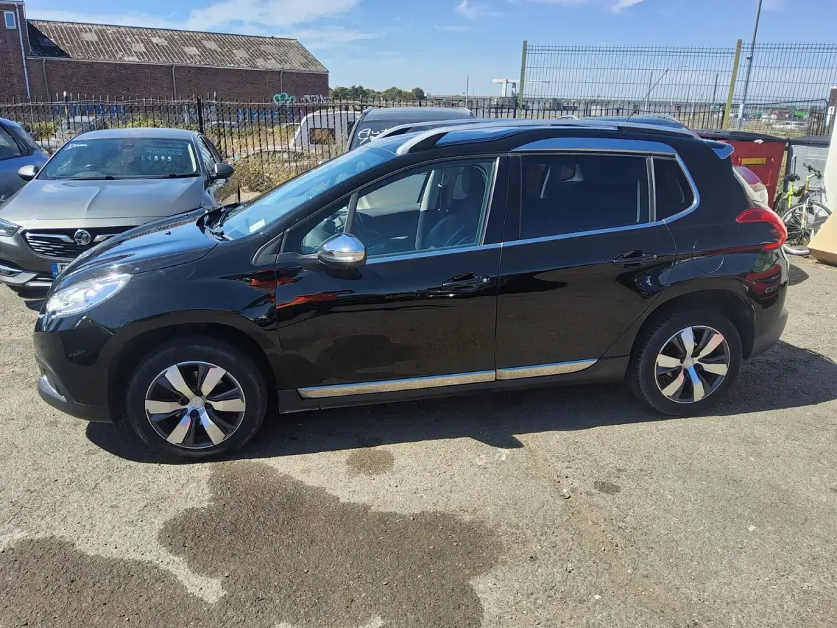 Used Peugeot 2008 Allure 110 HP (80 kW) 2016 Black SUV