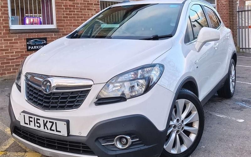 Used Vauxhall Mokka 140 HP (102 kW) 2015 White SUV
